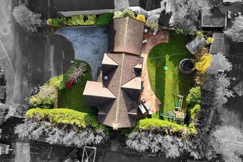 5 bedroom detached house for sale, Queens Road, Wolverhampton WV10