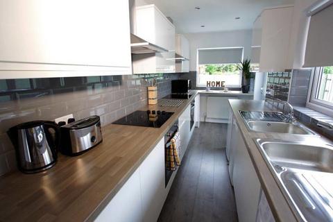 undefined, 98, Causeway OX16