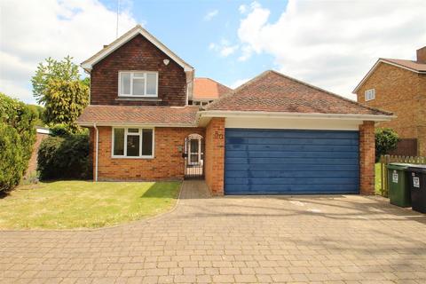 4 bedroom detached house to rent, High Street Green, Hemel Hempstead
