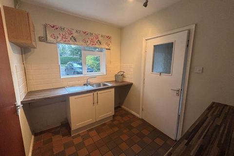 4 bedroom detached house to rent, Quarry Lane, Atherstone