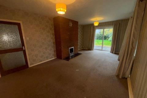 4 bedroom detached house to rent, Quarry Lane, Atherstone
