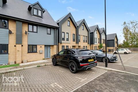 3 bedroom semi-detached house for sale, Commodores Close, Halfway