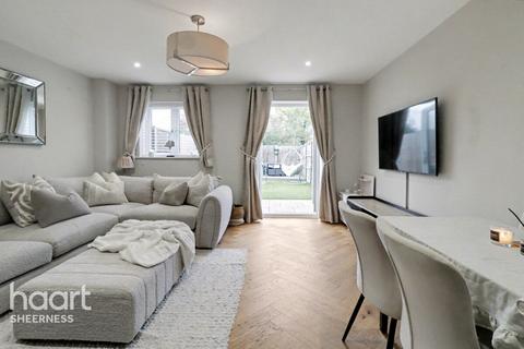 9 Commodores Close, Minster On Sea, Sheerness, ME12 3UU
