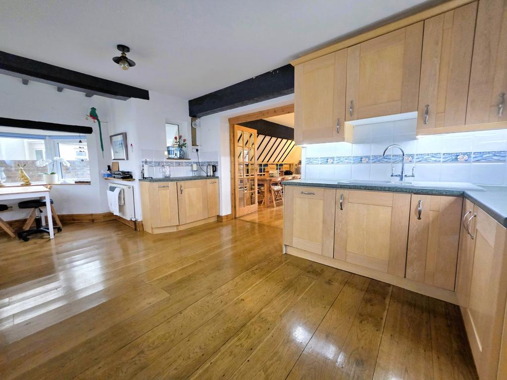 Kitchen/Breakfast