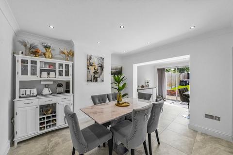 4 bedroom end of terrace house for sale, Rochester Road, Gravesend, Kent, DA12