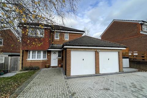 4 bedroom detached house for sale, Rachaels Lake View, Warfield, Berkshire, RG42