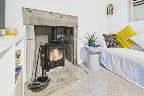 undefined, Grey Row, Perth PH1