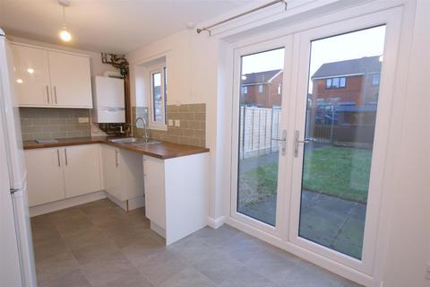 2 bedroom mews to rent, Chesterton Grove