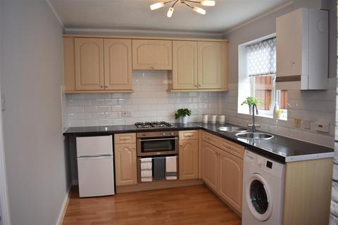 3 bedroom mews to rent, Conrad Close, Crewe