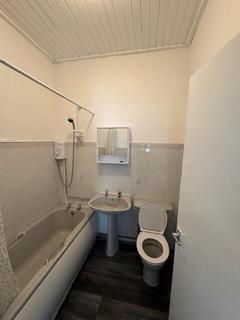 2 bedroom flat to rent, Waterloo Road, Blackpool