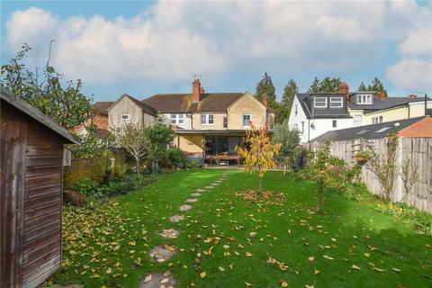 undefined, London Road, Berkshire RG40
