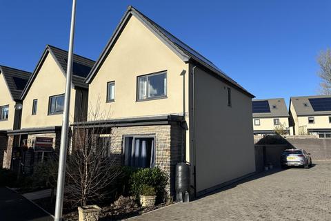 Ideally situated within the popular Court de Wyck development, Claverham