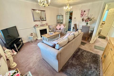undefined, Lismore Close, Great Billing, Northampton NN3