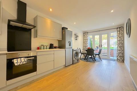 3 bedroom semi-detached bungalow for sale, Green Lanes, Wolverhampton WV14