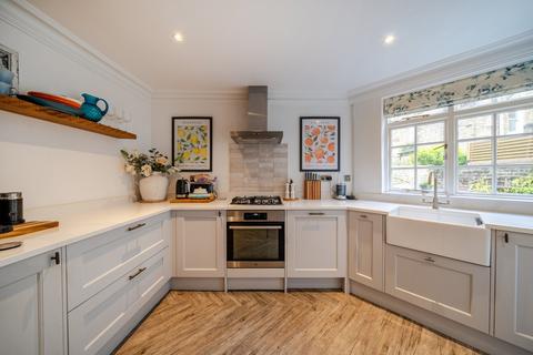 1 bedroom flat for sale, Longbeach Road, Battersea, London, SW11