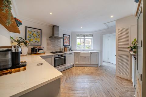 1 bedroom flat for sale, Longbeach Road, Battersea, London, SW11