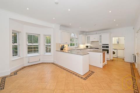 6 bedroom detached house for sale, Regents Drive, Woodford Green, IG8