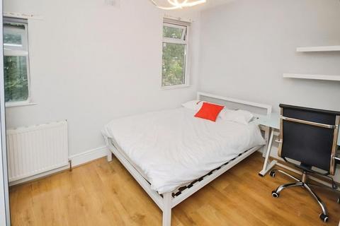 6 bedroom terraced house to rent, Davenport Avenue, Manchester, Greater Manchester, M20