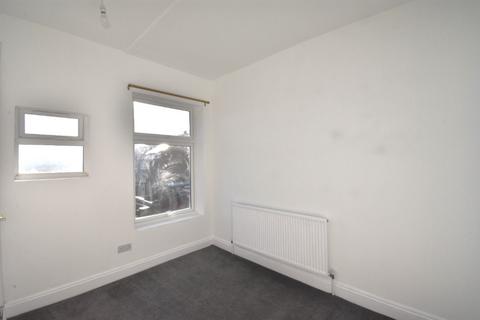 undefined, De La Pole Avenue, Hull, HU3