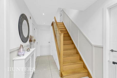 4 bedroom detached house for sale, Moordale Avenue, Oldham