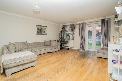 undefined, The Hythe, Two Mile Ash, Milton Keynes, MK8