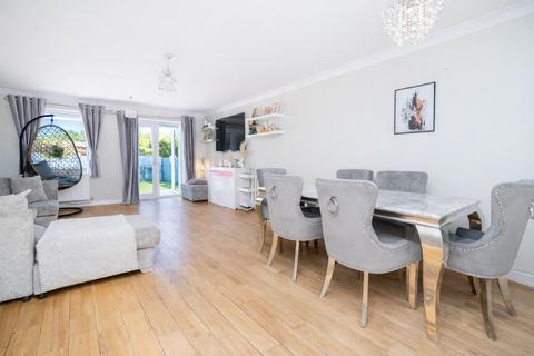 3 bedroom detached house for sale, The Hythe, Two Mile Ash, Milton Keynes, MK8