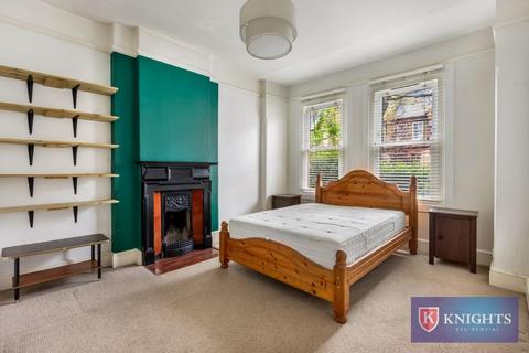 undefined, Gladstone Avenue, Wood Green, London, N22