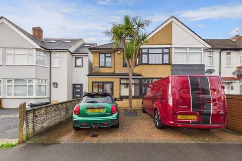 Cravan Avenue, Feltham, Middlesex, TW13