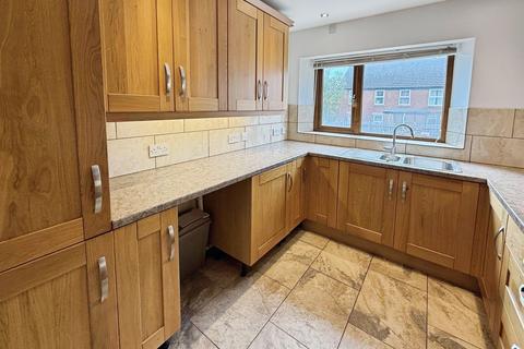 4 bedroom terraced house to rent - Deepdale Road, Rotherham, South Yorkshire, S61