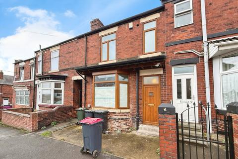 4 bedroom terraced house to rent, Deepdale Road, Rotherham, South Yorkshire, S61