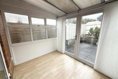 2 bedroom house to rent, Reuben Avenue, Nuneaton