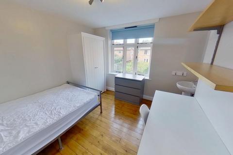 5 bedroom house to rent, Ednaston Road, Nottingham NG7