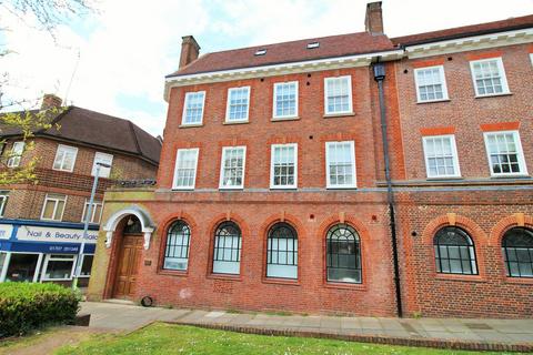 3 bedroom flat to rent, Old Bank House, Salisbury Square, Hatfield, AL9