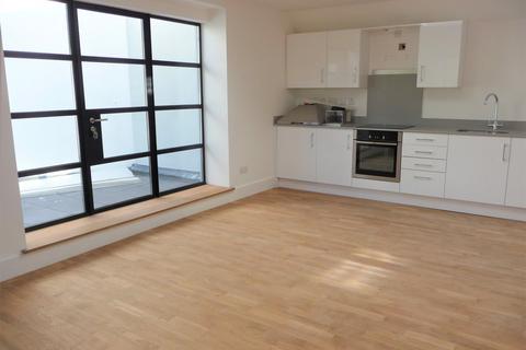 3 bedroom flat to rent, Old Bank House, Salisbury Square, Hatfield, AL9
