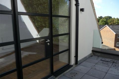 3 bedroom flat to rent, Old Bank House, Salisbury Square, Hatfield, AL9