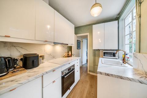 1 bedroom apartment for sale, Sutherland Square, London SE17