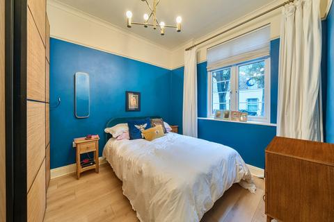 1 bedroom apartment for sale, Sutherland Square, London SE17