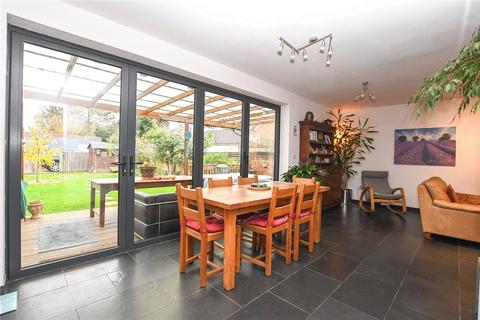 5 bedroom semi-detached house for sale, London Road, Berkshire RG40