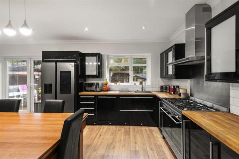 undefined, Firs Drive, Cranford, Hounslow TW5