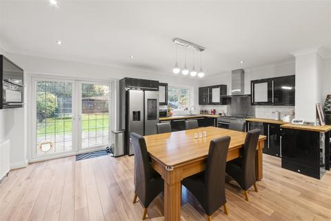 undefined, Firs Drive, Cranford, Hounslow TW5