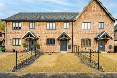 2 bedroom terraced house for sale, Fallow Drive, Norwich NR16