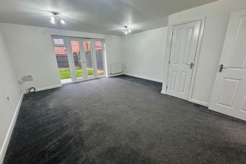 3 bedroom semi-detached house for sale, Croydon Close, Swadlincote DE11