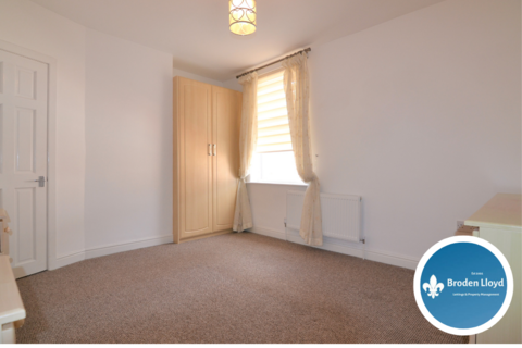 2 bedroom terraced house to rent, Walton Street, Barrowford BB9