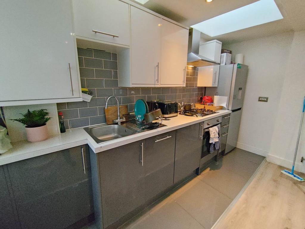 Kitchen (1)