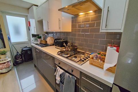 1 bedroom flat to rent, Woodville Road, Cathays,