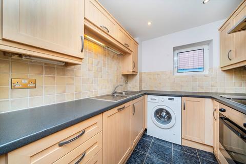 126 Holland Gardens, Brentford, TW8 0AZ