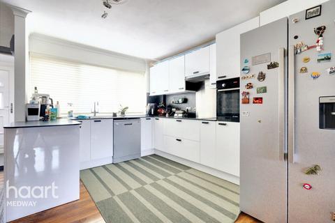 undefined, Highlands Close, ROCHESTER