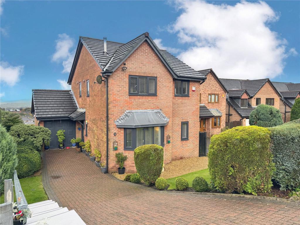 Attractive Detached