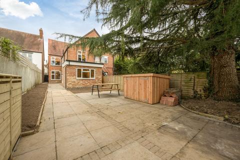 undefined, 38, London Road OX26
