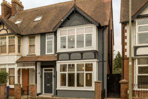 undefined, 38, London Road OX26